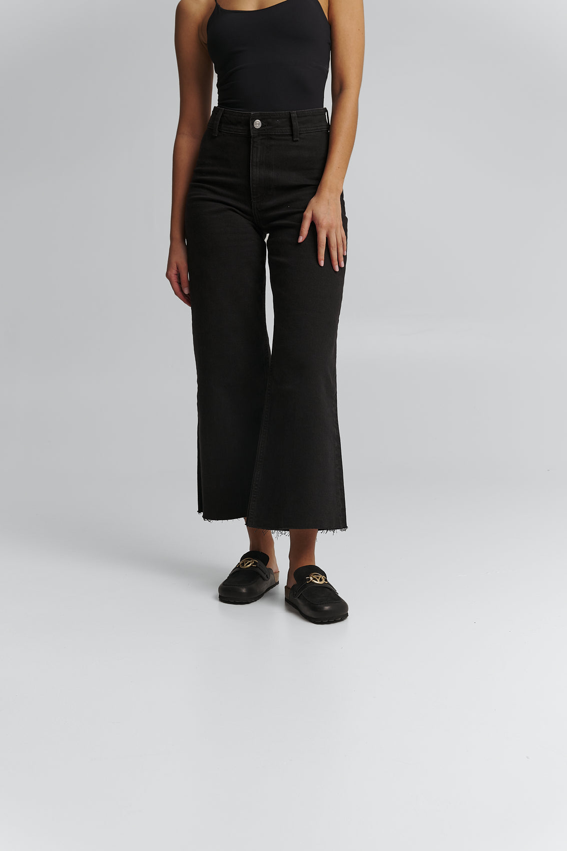 Golden Icon - Black